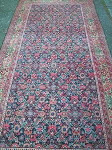 Antique Mahal Carpet